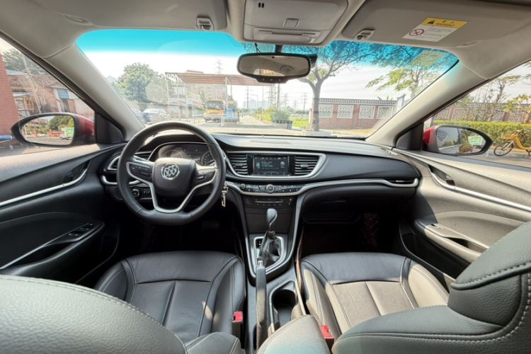 Used Buick Excelle GX 2019 18T Automatic Connected Elite Model China VI Standard Interior 3