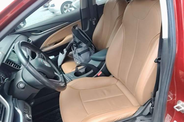 Used Buick Excelle GX 2019 18T Automatic Connected Flagship Version China VI Standard Left Front Seat
