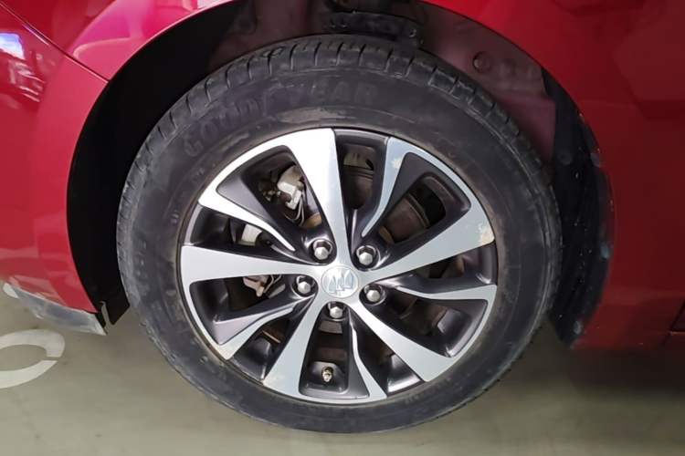 Used Buick Excelle GX 2019 18T Automatic Connected Elite Model China VI Standard Left Front Wheel Hub