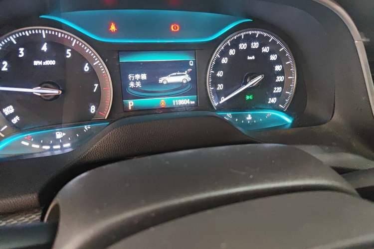 Used Buick Excelle GX 2019 18T Automatic Connected Elite Model China V Standard Odometer Close Up