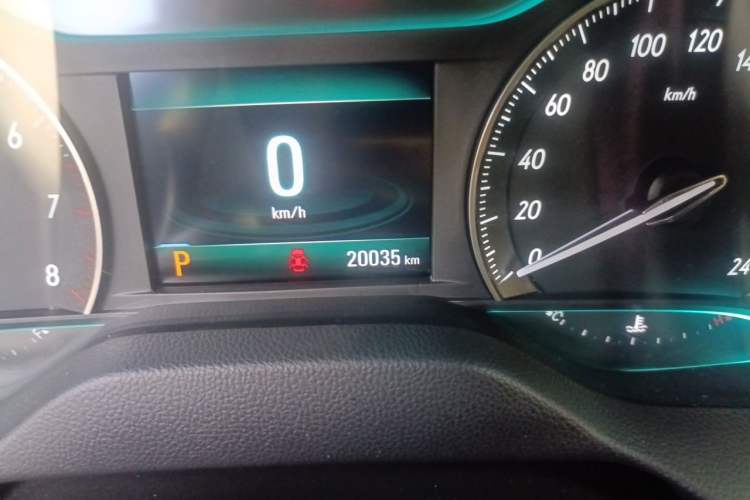 Used Buick Excelle GX 2019 18T Automatic Connected Flagship Version China V Standard Odometer Close Up