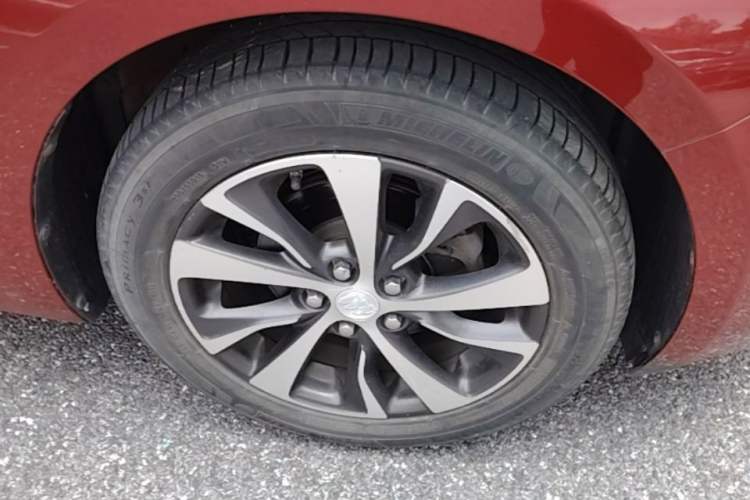Used Buick Excelle GX 2019 18T Automatic Connected Flagship Version China VI Standard Right Front Wheel Hub