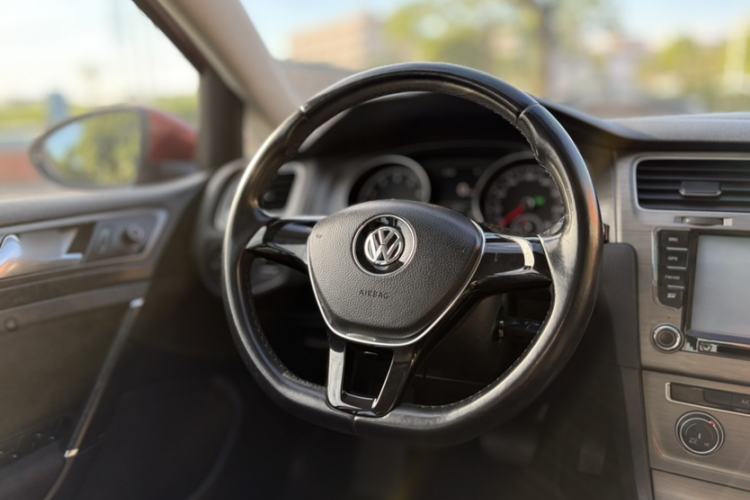 Used Buick Excelle GX 2019 18T Automatic Connected Elite Model China VI Standard Steering Wheel