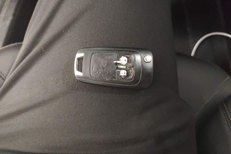 Used Buick Excelle GX 2019 18T Automatic Connected Elite Model China V Standard Vehicle Key