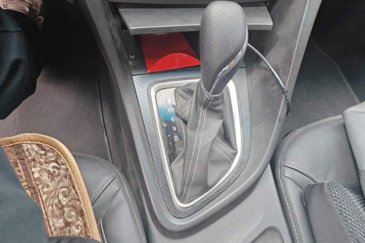 Used Buick Excelle GX 2019 18T Automatic Connected Elite Model China V Standard Gear Lever