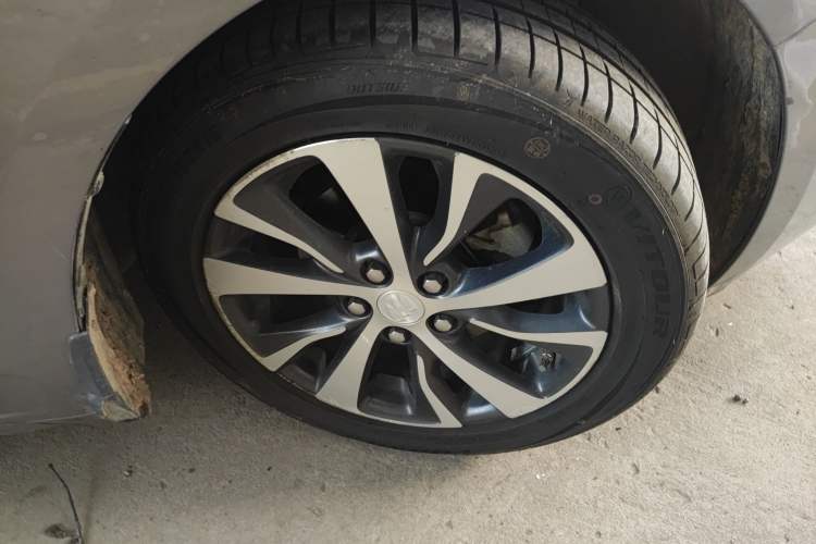 Used Buick Excelle GX 2019 18T Automatic Connected Elite Model China V Standard Right Front Wheel Hub