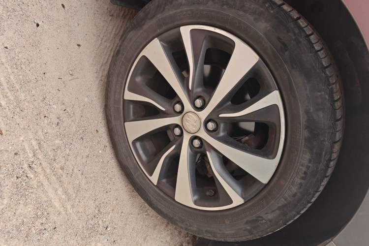 Used Buick Excelle GX 2019 18T Automatic Connected Elite Model China V Standard Right Front Wheel Hub