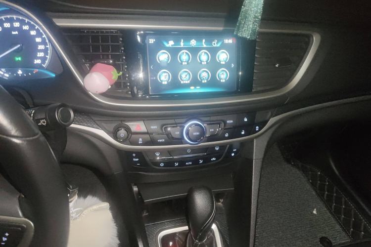 Used Buick Excelle GX 2019 18T Automatic Connected Elite Model China V Standard Audio And AC Panel