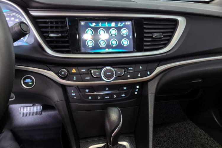 Used Buick Excelle GX 2019 18T Automatic Connected Flagship Version China V Standard Audio And AC Panel