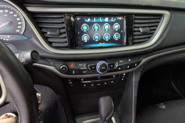 Used Buick Excelle GX 2019 18T Automatic Connected Elite Model China VI Standard Audio And AC Panel