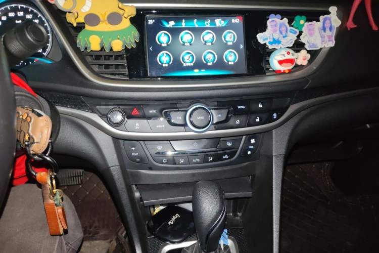 Used Buick Excelle GX 2019 18T Automatic Connected Elite Model China VI Standard Audio And AC Panel