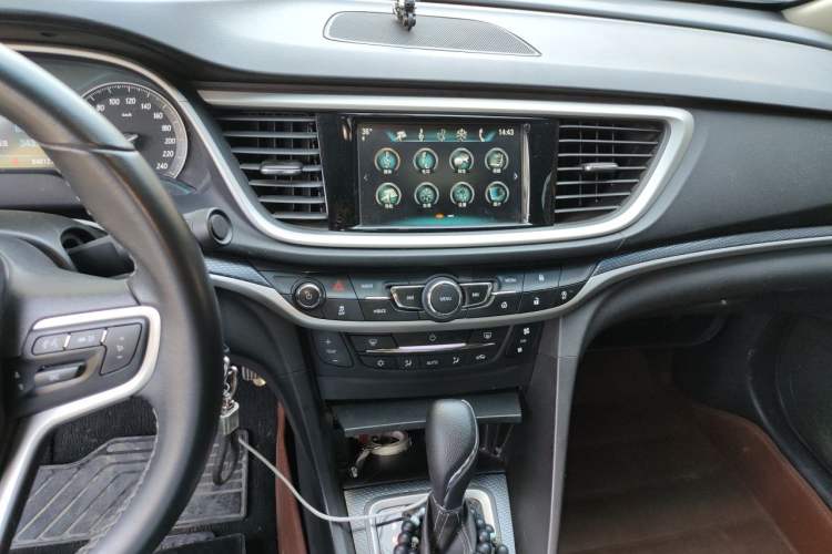Used Buick Excelle GX 2019 18T Automatic Connected Elite Model China VI Standard Audio And AC Panel