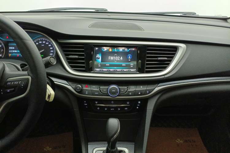 Used Buick Excelle GX 2019 18T Automatic Connected Elite Model China VI Standard Audio And AC Panel