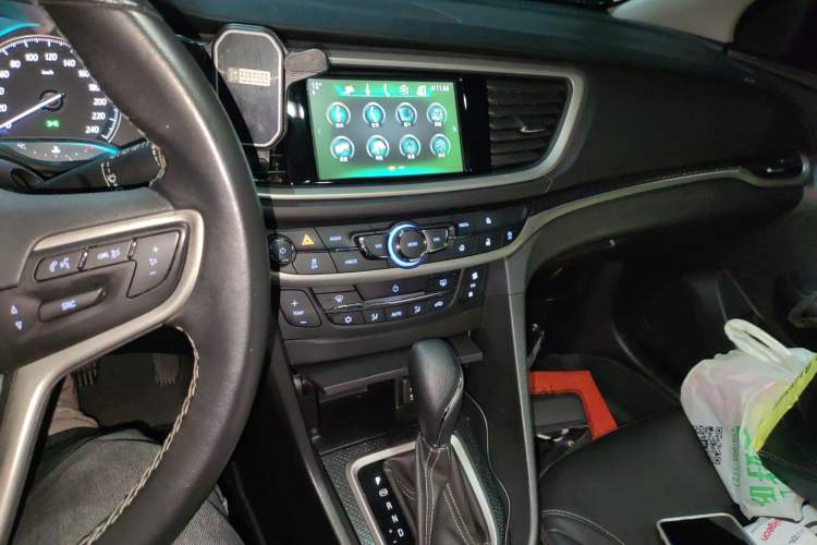 Used Buick Excelle GX 2019 18T Automatic Connected Elite Model China VI Standard Audio And AC Panel