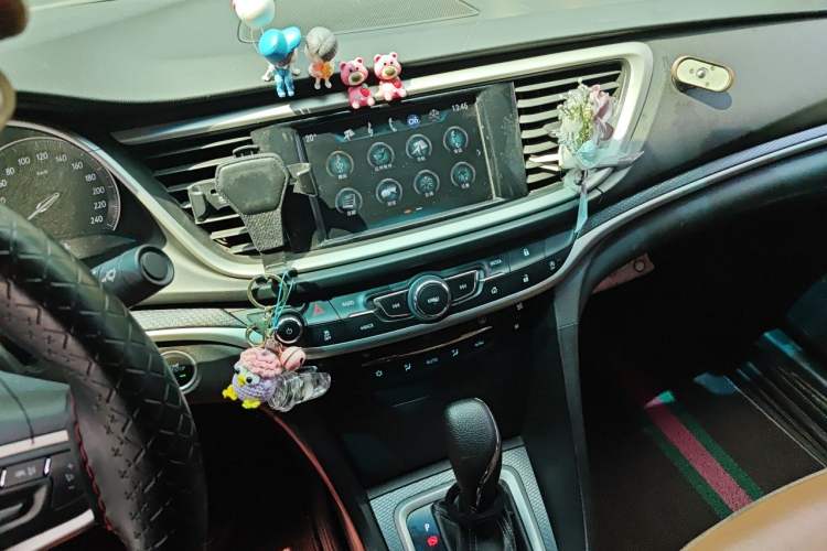 Used Buick Excelle GX 2019 18T Automatic Connected Flagship Version China V Standard Audio And AC Panel