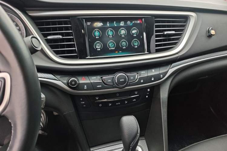 Used Buick Excelle GX 2019 18T Automatic Connected Elite Model China VI Standard Audio And AC Panel