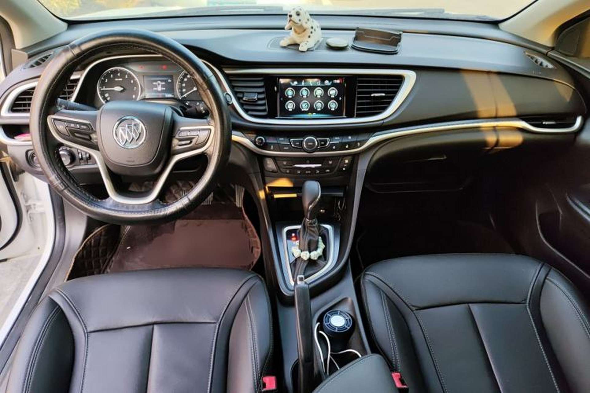 Used Buick Excelle GX 2019 18T Automatic Connected Elite Model China V Standard Center Console