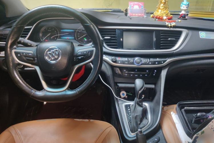 Used Buick Excelle GX 2019 18T Automatic Connected Flagship Version China VI Standard Center Console