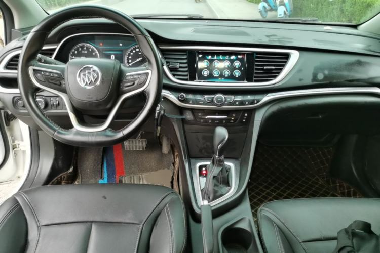 Used Buick Excelle GX 2019 18T Automatic Connected Elite Model China VI Standard Center Console