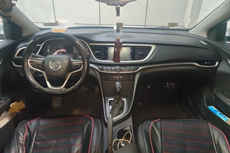 Used Buick Excelle GX 2019 18T Automatic Connected Elite Model China VI Standard Center Console