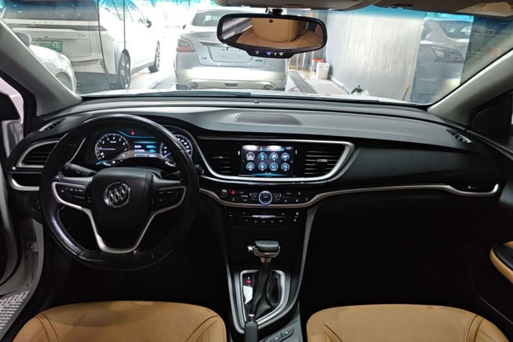 Used Buick Excelle GX 2019 18T Automatic Connected Flagship Version China VI Standard Center Console