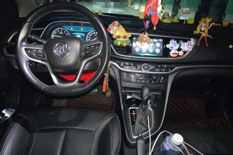 Used Buick Excelle GX 2019 18T Automatic Connected Elite Model China VI Standard Center Console