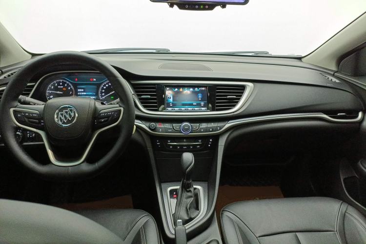 Used Buick Excelle GX 2019 18T Automatic Connected Elite Model China VI Standard Center Console