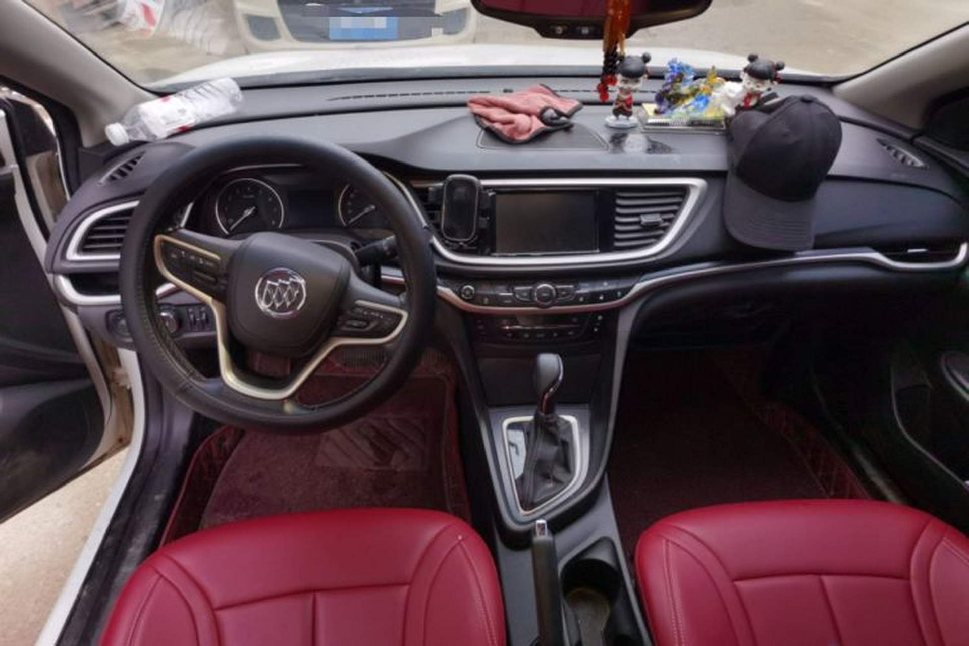 Used Buick Excelle GX 2019 18T Automatic Connected Elite Model China V Standard Center Console