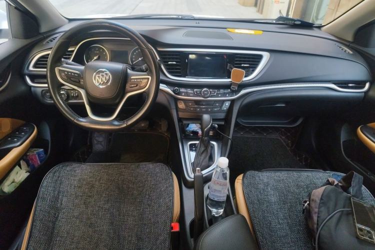 Used Buick Excelle GX 2019 18T Automatic Connected Flagship Version China VI Standard Center Console