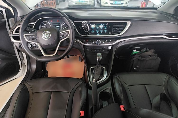 Used Buick Excelle GX 2019 18T Automatic Connected Elite Model China VI Standard Center Console