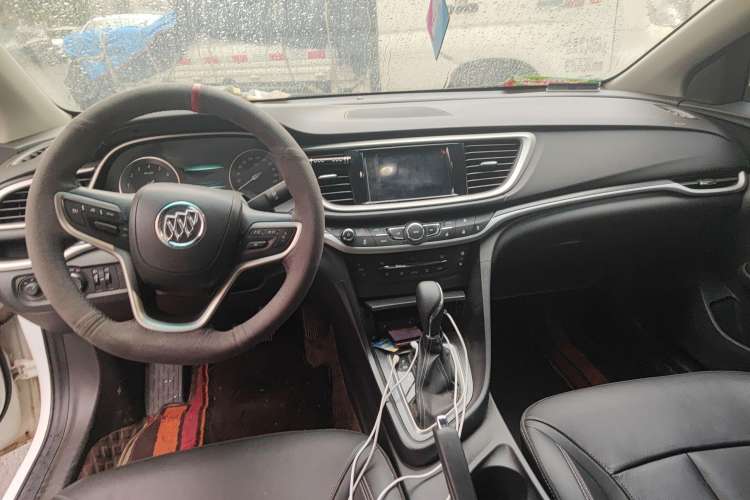 Used Buick Excelle GX 2019 18T Automatic Connected Elite Model China VI Standard Center Console
