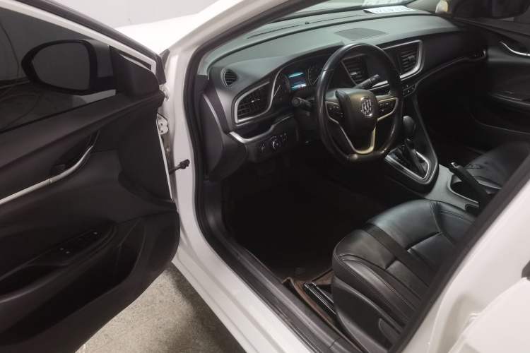 Used Buick Excelle GX 2019 18T Automatic Connected Elite Model China VI Standard Driver Seat