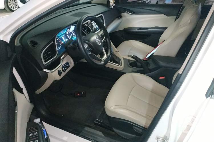 Used Buick Excelle GX 2019 15T Dual-Clutch Connected Elite Version China V Standard Driver Seat