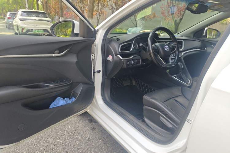 Used Buick Excelle GX 2019 18T Automatic Connected Elite Model China VI Standard Driver Seat