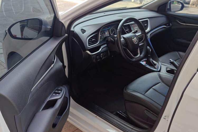 Used Buick Excelle GX 2019 18T Automatic Connected Elite Model China VI Standard Driver Seat