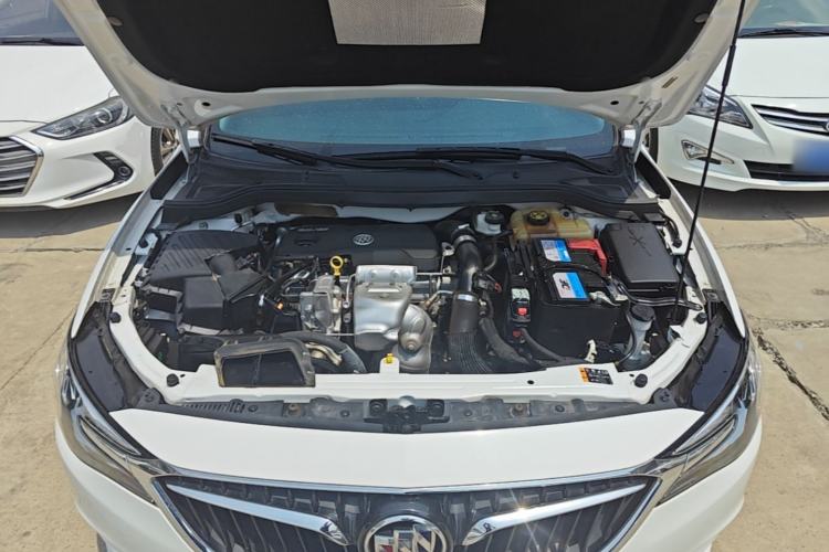 Used Buick Excelle GX 2019 18T Automatic Connected Elite Model China VI Standard Engine Bay