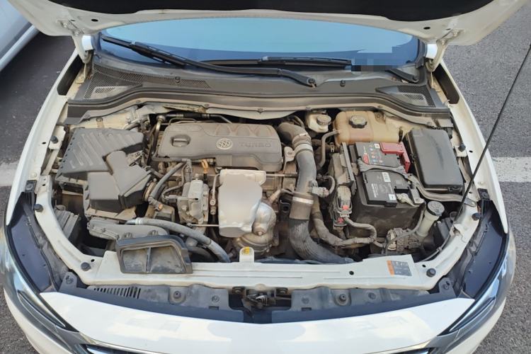 Used Buick Excelle GX 2019 18T Automatic Connected Elite Model China VI Standard Engine Bay