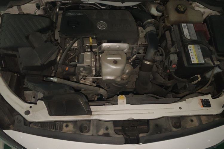 Used Buick Excelle GX 2019 18T Automatic Connected Elite Model China VI Standard Engine Bay