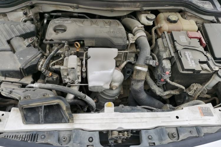 Used Buick Excelle GX 2019 18T Automatic Connected Elite Model China VI Standard Engine Bay