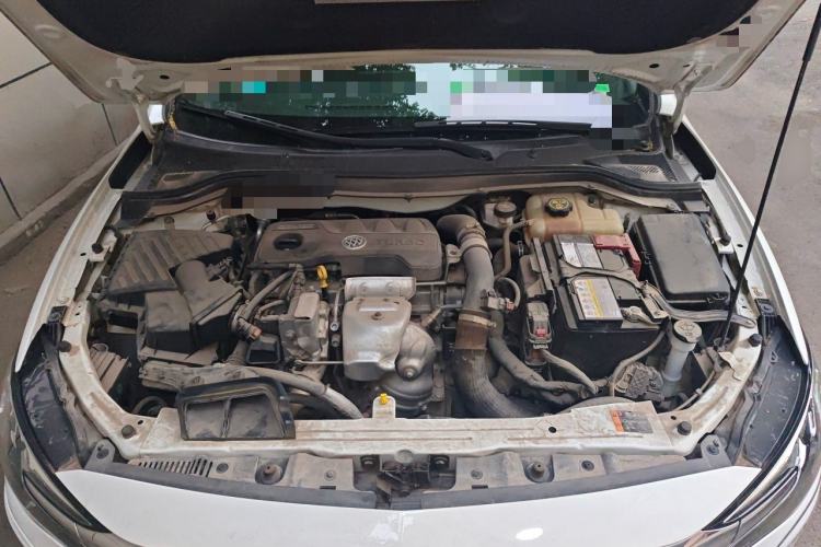 Used Buick Excelle GX 2019 18T Automatic Connected Elite Model China VI Standard Engine Bay