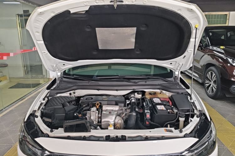 Used Buick Excelle GX 2019 18T Automatic Connected Flagship Version China VI Standard Engine Bay