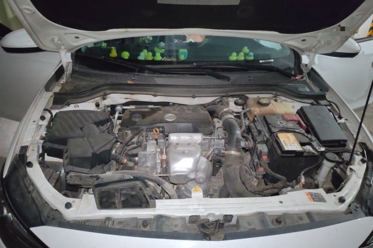 Used Buick Excelle GX 2019 18T Automatic Connected Elite Model China VI Standard Engine Bay