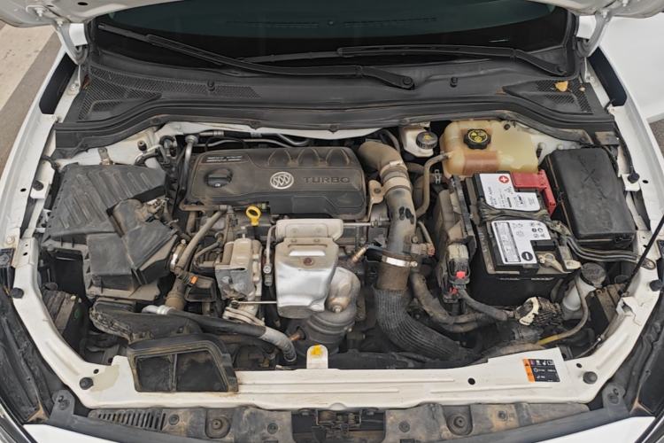 Used Buick Excelle GX 2019 18T Automatic Connected Elite Model China VI Standard Engine Bay