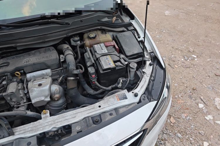 Used Buick Excelle GX 2019 18T Automatic Connected Elite Model China VI Standard Engine Bay Left