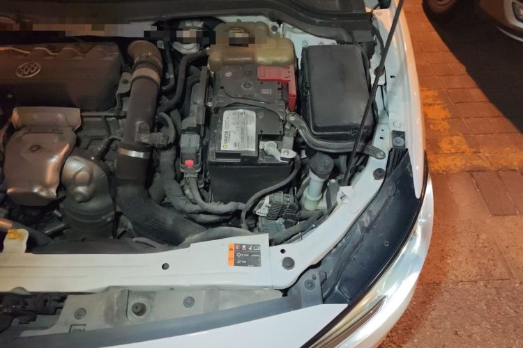 Used Buick Excelle GX 2019 18T Automatic Connected Flagship Version China VI Standard Engine Bay Left