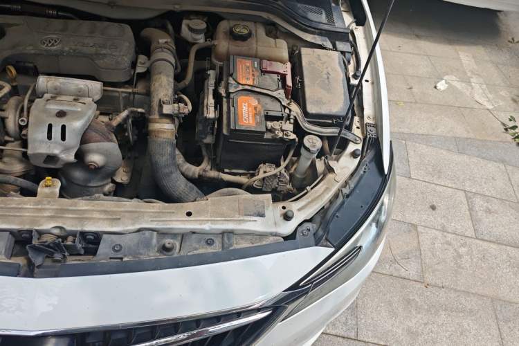 Used Buick Excelle GX 2019 18T Automatic Connected Flagship Version China VI Standard Engine Bay Left