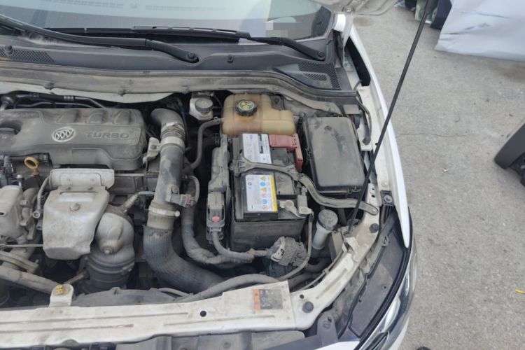 Used Buick Excelle GX 2019 18T Automatic Connected Flagship Version China VI Standard Engine Bay Left