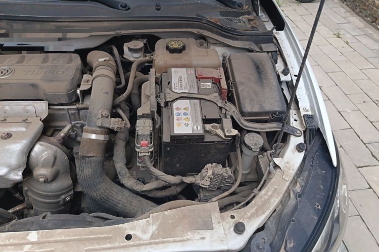 Used Buick Excelle GX 2019 18T Automatic Connected Flagship Version China VI Standard Engine Bay Left