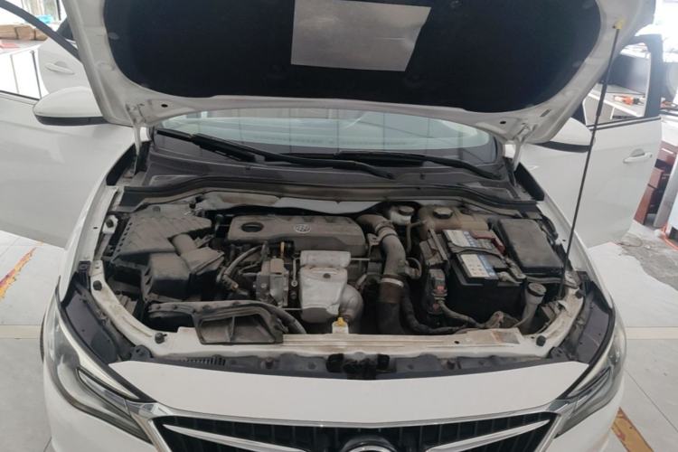 Used Buick Excelle GX 2019 18T Automatic Connected Flagship Version China VI Standard Engine Bay