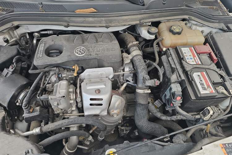 Used Buick Excelle GX 2019 15T Dual-Clutch Connected Elite Model China VI Engine Bay